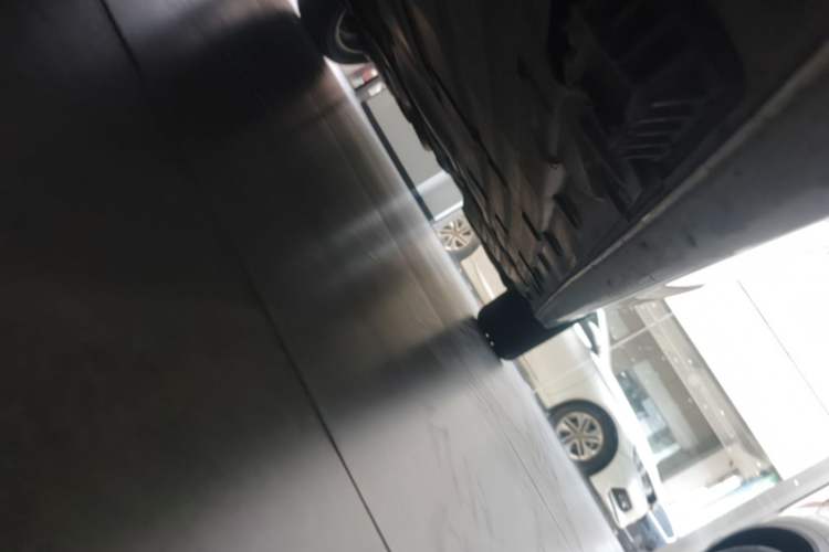 Used BMW 3 Series 2017 320Li Fashion Model Left Side Sill