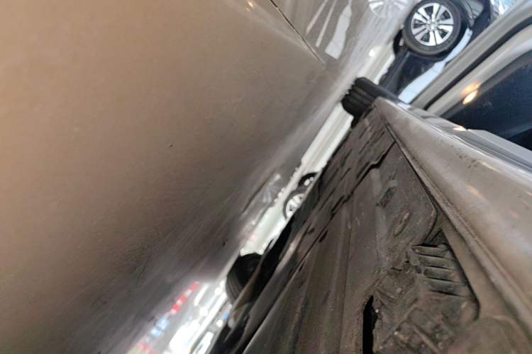 Used BMW 3 Series 2017 320Li Fashion Model Left Side Sill