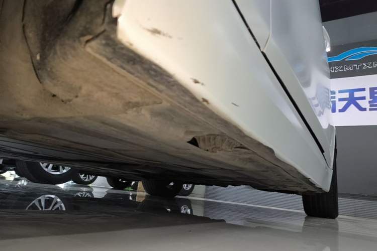 Used BMW 3 Series 2017 320Li Fashion Model Left Side Sill