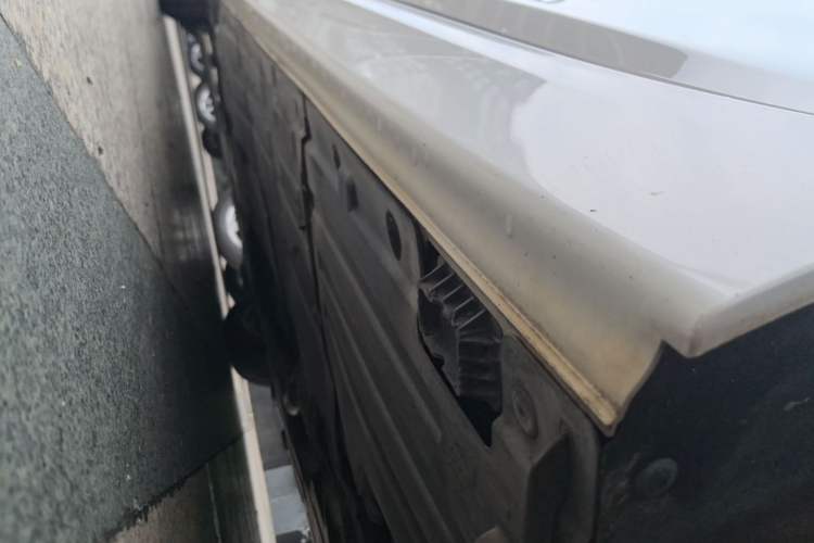 Used BMW 3 Series 2017 320Li Fashion Model Left Side Sill