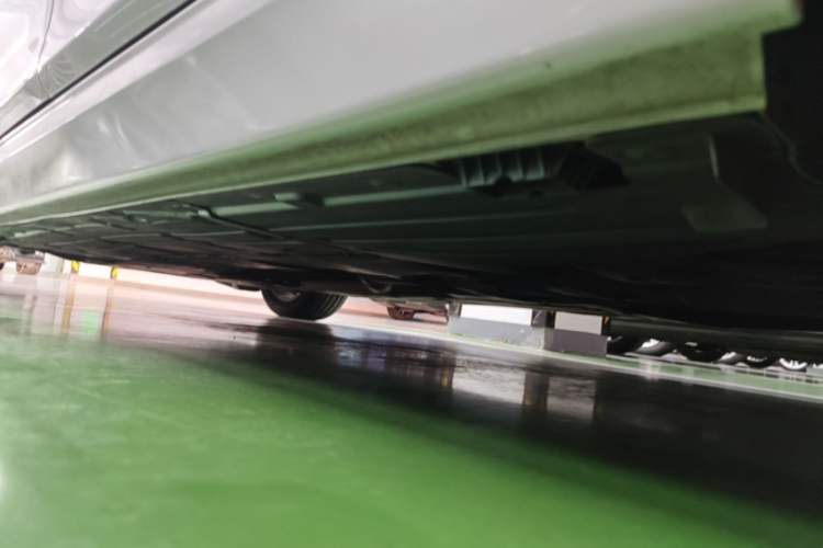 Used BMW 3 Series 2017 320Li Fashion Model Left Side Sill