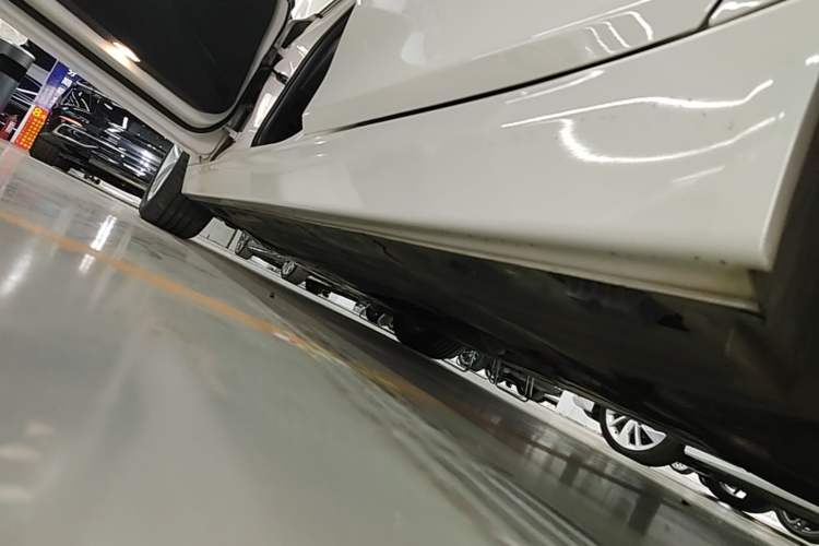 Used BMW 3 Series 2017 320Li Fashion Model Left Side Sill