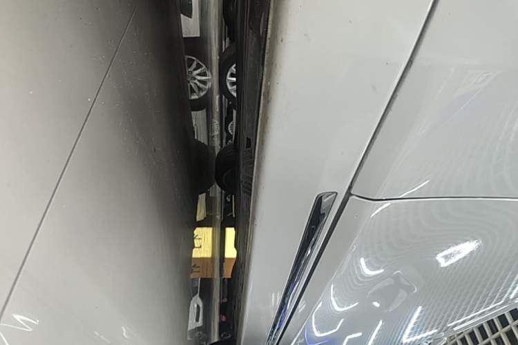 Used BMW 3 Series 2017 320Li Luxury Design Package Left Side Sill