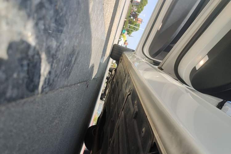 Used BMW 3 Series 2017 320Li Fashion Model Left Side Sill