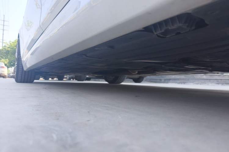 Used BMW 3 Series 2017 320Li Fashion Model Left Side Sill