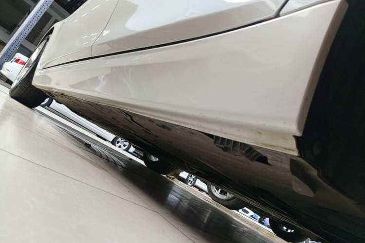 Used BMW 3 Series 2017 320Li Fashion Model Left Side Sill