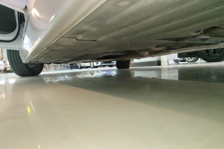 Used BMW 3 Series 2017 320Li Fashion Model Left Side Sill
