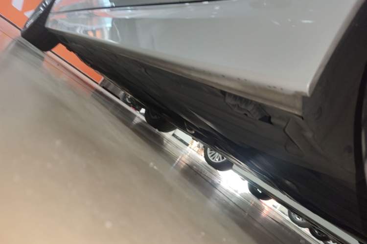 Used BMW 3 Series 2017 320Li Fashion Model Left Side Sill