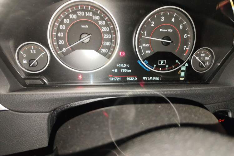 Used BMW 3 Series 2017 320Li M Sport Edition Odometer Close Up