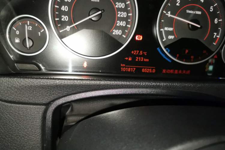 Used BMW 3 Series 2017 330Li M Sport Edition Odometer Close Up
