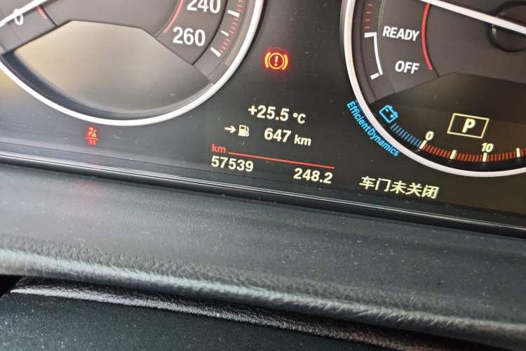 Used BMW 3 Series 2017 320Li M Sport Edition Odometer Close Up