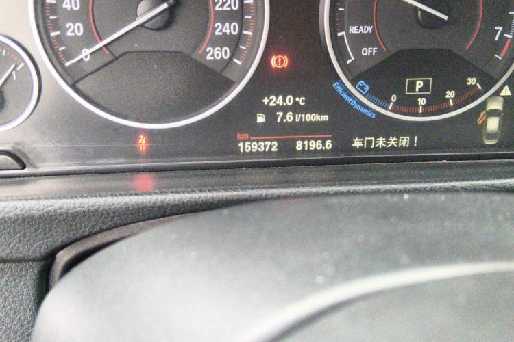 Used BMW 3 Series 2017 320Li M Sport Edition Odometer Close Up