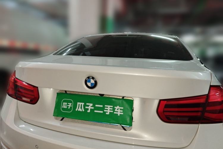 Used BMW 3 Series 2017 318i Fashion Model Rear