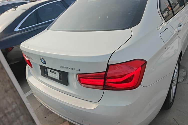 Used BMW 3 Series 2017 320Li Fashion Model Rear
