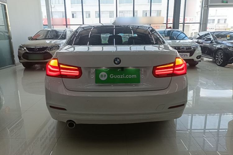 Used BMW 3 Series 2017 318i Fashion Model Rear
