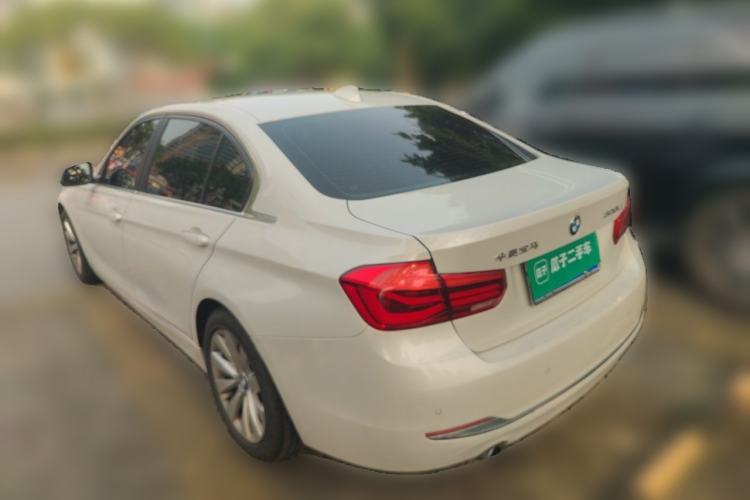 Used BMW 3 Series 2017 318Li Fashion Model Rear Left 45 Deg