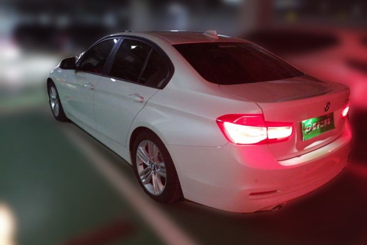 Used BMW 3 Series 2017 318i Fashion Model Rear Left 45 Deg