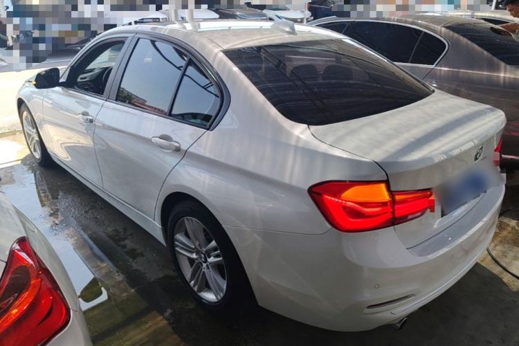 Used BMW 3 Series 2017 318i Fashion Model Rear Left 45 Deg