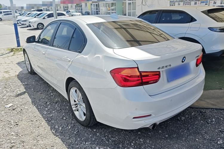 Used BMW 3 Series 2017 318i Fashion Model Rear Left 45 Deg