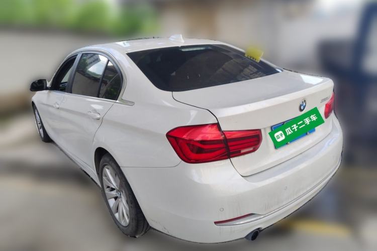 Used BMW 3 Series 2017 318Li Fashion Model Rear Left 45 Deg