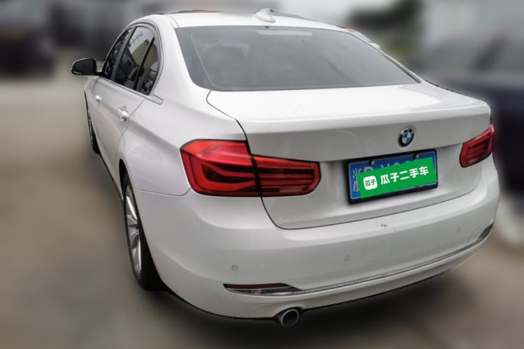 Used BMW 3 Series 2017 318Li Fashion Model Rear Left 45 Deg