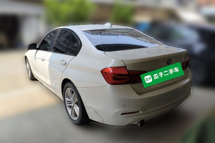 Used BMW 3 Series 2017 318i Fashion Model Rear Left 45 Deg
