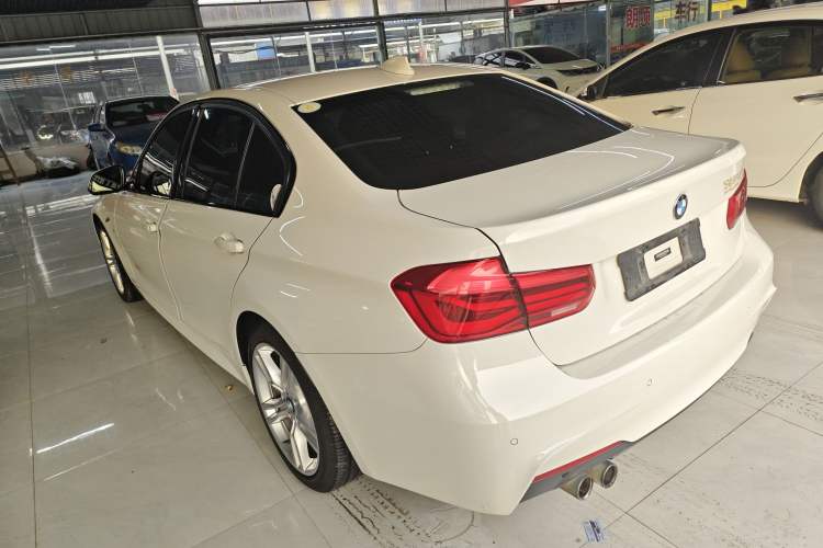 Used BMW 3 Series 2017 320i M Sport Rear Left 45 Deg