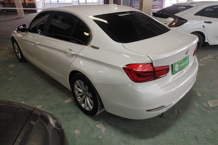 Used BMW 3 Series 2017 318Li Fashion Model Rear Left 45 Deg