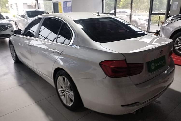 Used BMW 3 Series 2017 320Li Fashion Model Rear Left 45 Deg