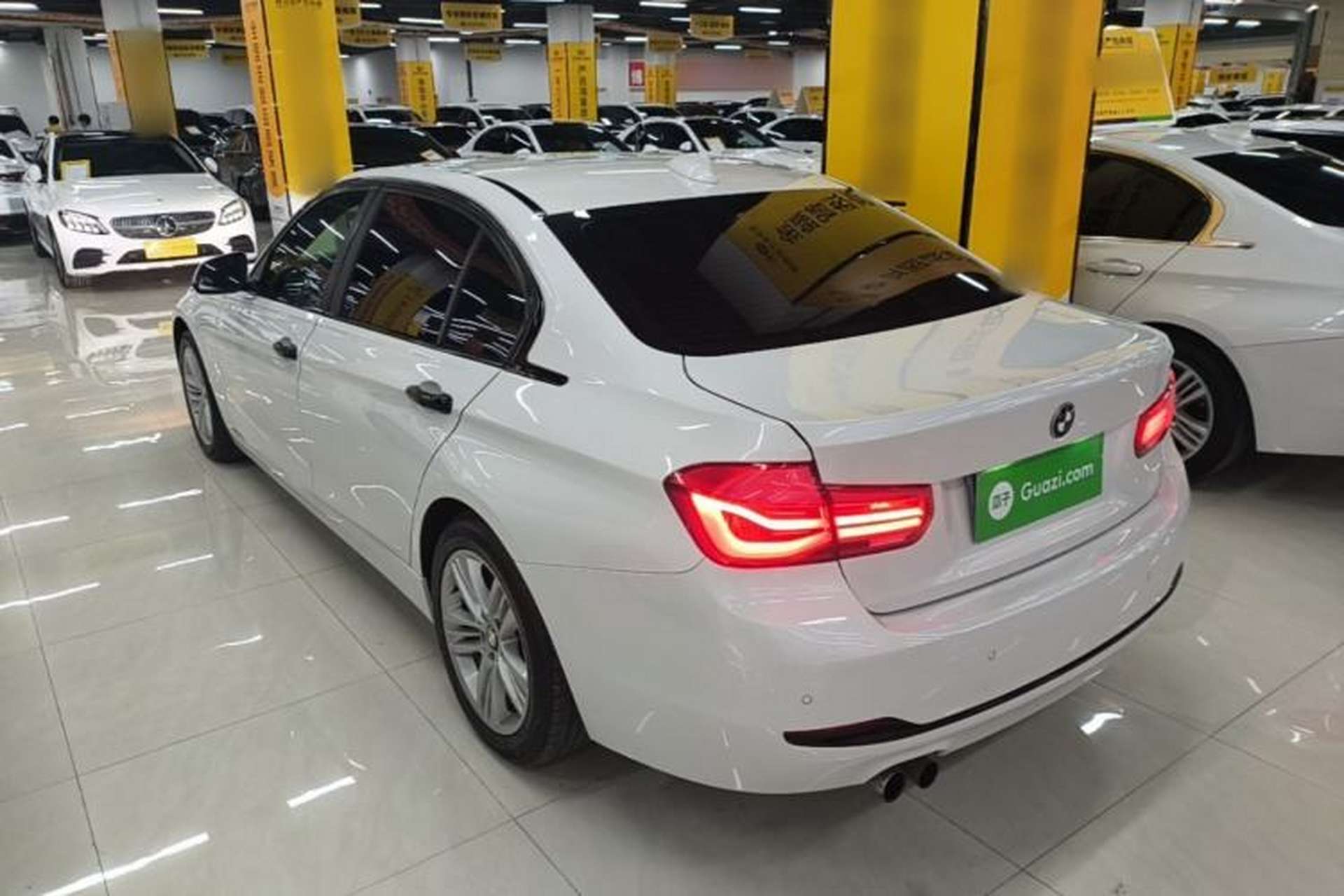 Used BMW 3 Series 2017 320Li xDrive Fashion Model Rear Left 45 Deg