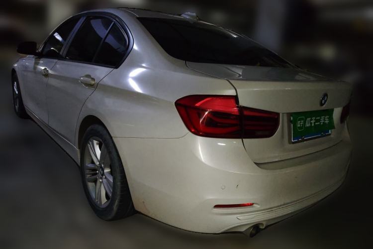 Used BMW 3 Series 2017 318i Fashion Model Rear Left 45 Deg