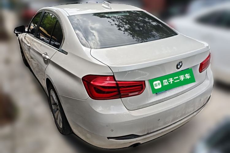 Used BMW 3 Series 2017 318Li Fashion Model Rear Left 45 Deg