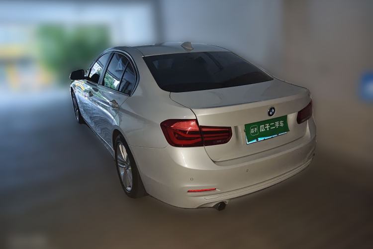 Used BMW 3 Series 2017 318i Fashion Model Rear Left 45 Deg