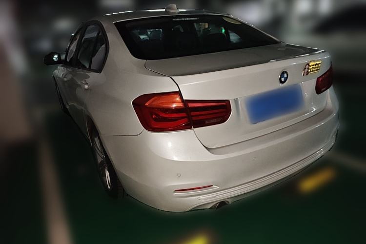 Used BMW 3 Series 2017 318i Fashion Model Rear Left 45 Deg