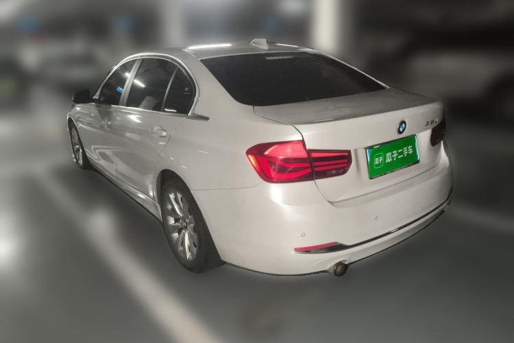Used BMW 3 Series 2017 318Li Fashion Model Rear Left 45 Deg
