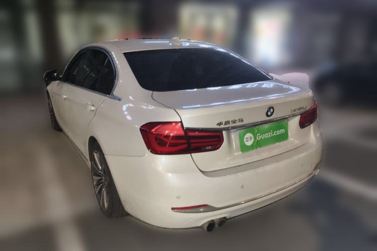 Used BMW 3 Series 2017 320Li Luxury Design Package Rear Left 45 Deg