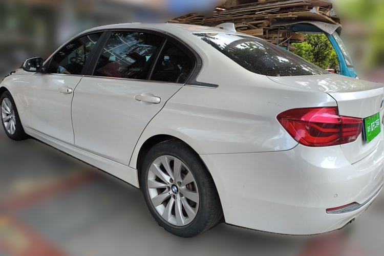 Used BMW 3 Series 2017 318Li Fashion Model Rear Left 45 Deg