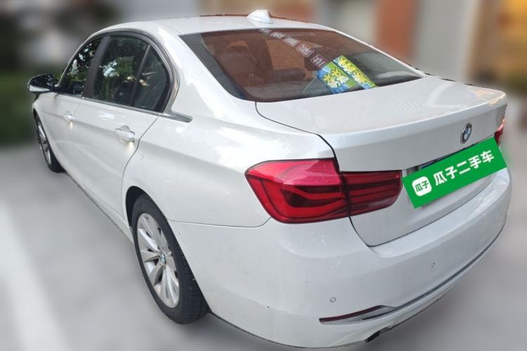 Used BMW 3 Series 2017 318Li Fashion Model Rear Left 45 Deg