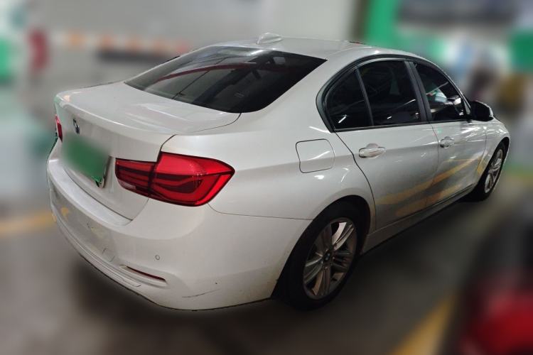 Used BMW 3 Series 2017 318i Fashion Model Rear Right 45 Deg