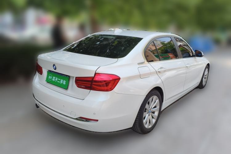 Used BMW 3 Series 2017 318Li Fashion Model Rear Right 45 Deg