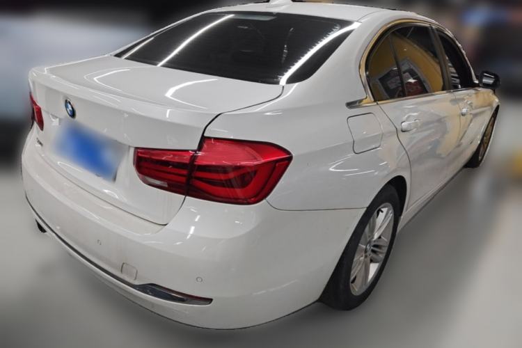 Used BMW 3 Series 2017 320Li xDrive Fashion Model Rear Right 45 Deg
