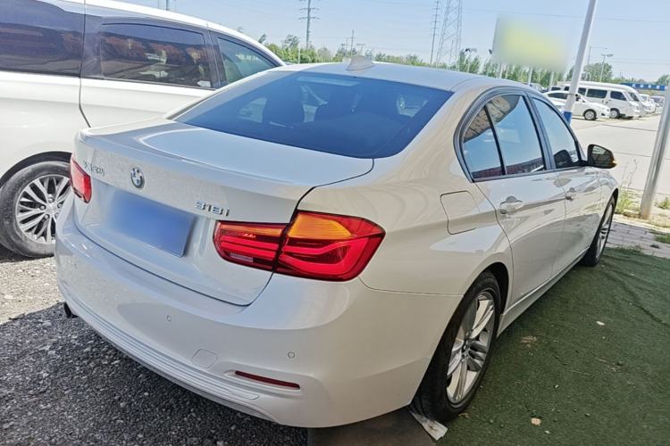 Used BMW 3 Series 2017 318i Fashion Model Rear Right 45 Deg