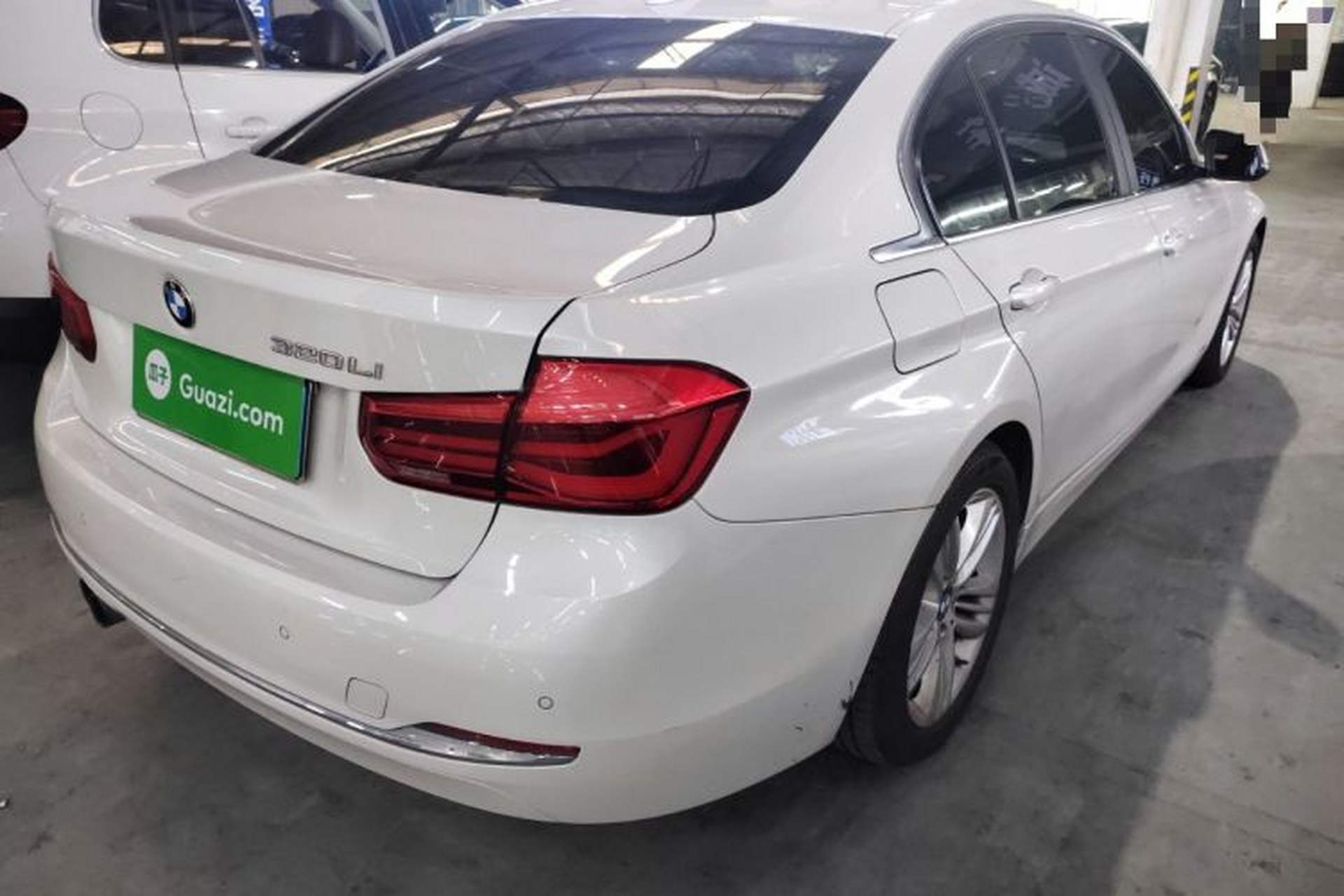 Used BMW 3 Series 2017 320Li Fashion Model Rear Right 45 Deg