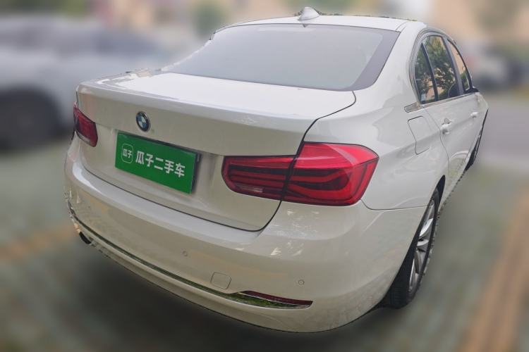 Used BMW 3 Series 2017 318Li Fashion Model Rear Right 45 Deg
