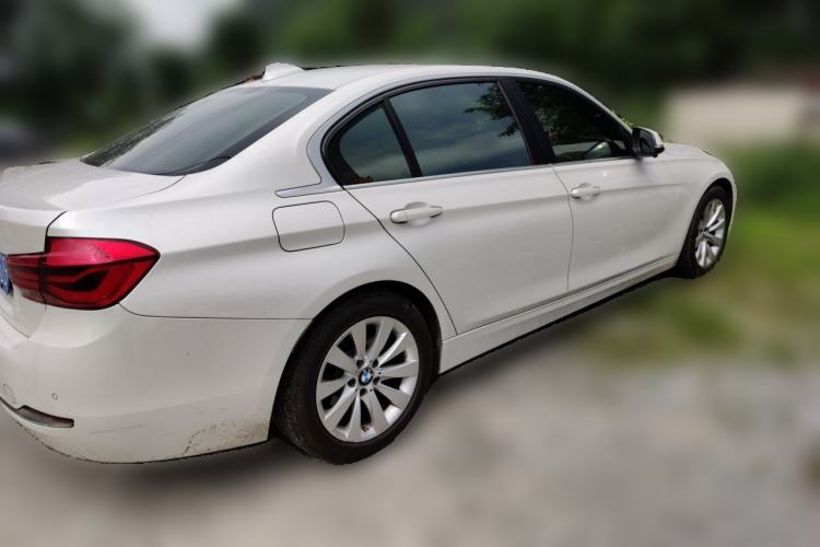 Used BMW 3 Series 2017 318Li Fashion Model Rear Right 45 Deg