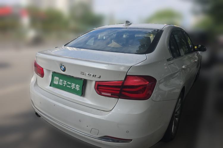 Used BMW 3 Series 2017 318Li Fashion Model Rear Right 45 Deg
