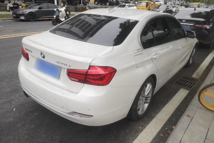 Used BMW 3 Series 2017 320Li Fashion Model Rear Right 45 Deg