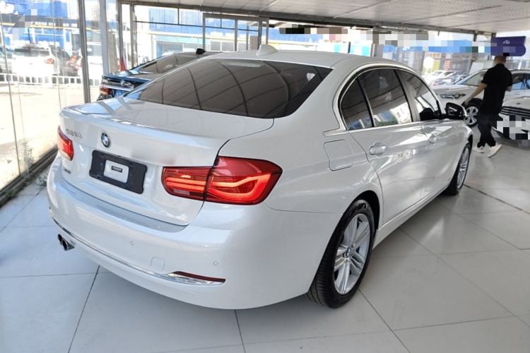 Used BMW 3 Series 2017 320Li xDrive Fashion Model Rear Right 45 Deg