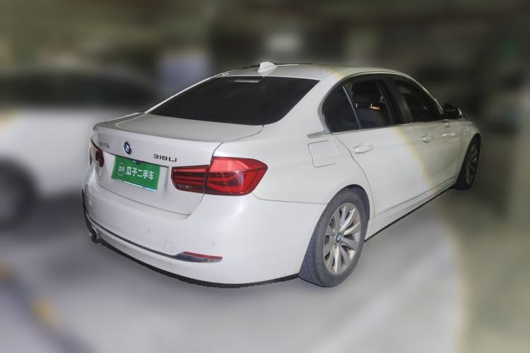 Used BMW 3 Series 2017 318Li Fashion Model Rear Right 45 Deg