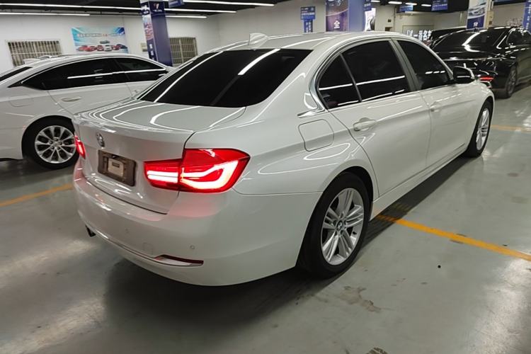 Used BMW 3 Series 2017 320Li Fashion Model Rear Right 45 Deg